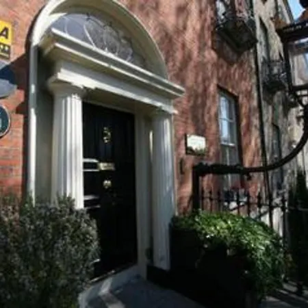 Pembroke Townhouse-3
